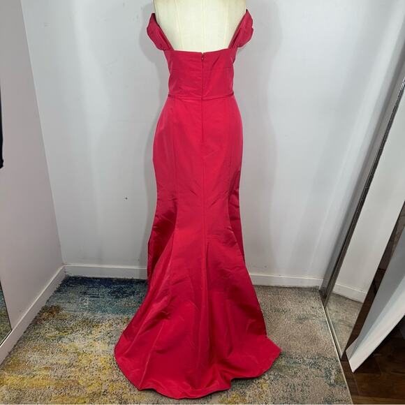 Carolina Herrera NWT Azalea Pink Off Shoulder Trumpet Evening Gown Size 16 - Picture 6 of 12